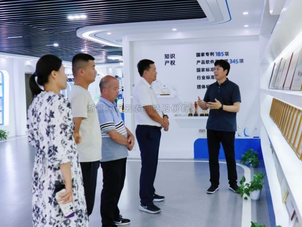國家耐鹽堿水稻技術創新中心西北中心主任王奉斌等一行蒞臨午夜福利电影