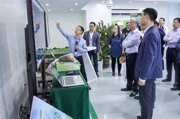 全國人大常委會副委員長丁仲禮蒞臨午夜福利电影考察調研