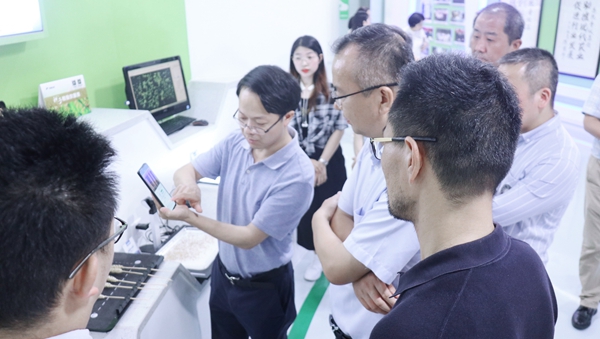 杭州市科技局局長趙喜凱一行蒞臨午夜福利电影考察調研1