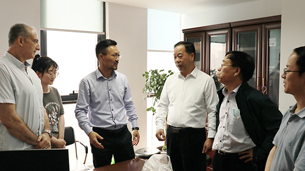 中國農業技術推廣協會會長陳生鬥、秘書長張互助蒞臨午夜福利电影考察參觀